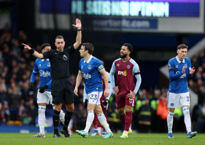 Evertons nedrykning truer: 0-0 til Villa stopper tredje nederlag i træk